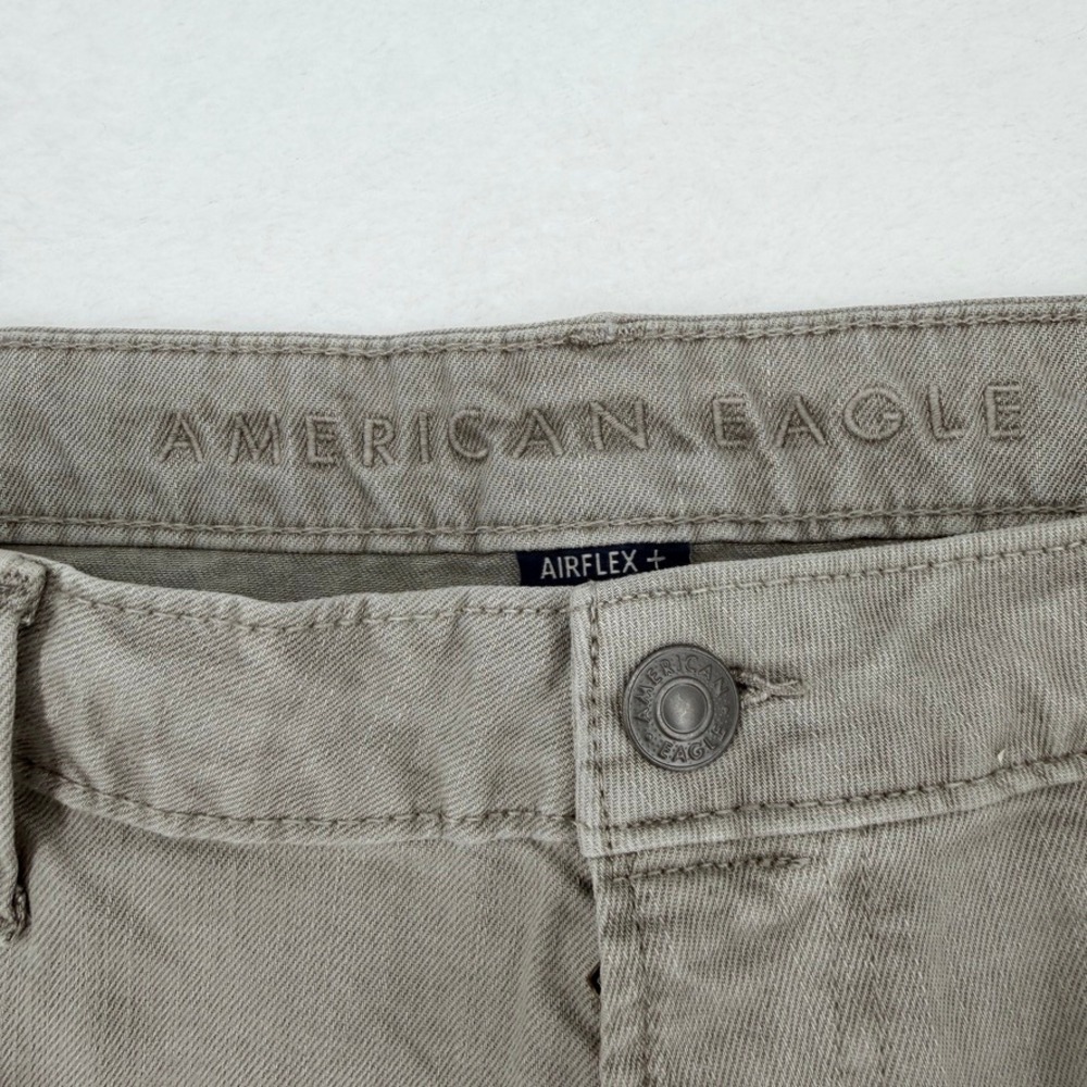 American Eagle AirFlex+ Gray Distressed Jean Shorts 38 NWT - Picture 5 of 13